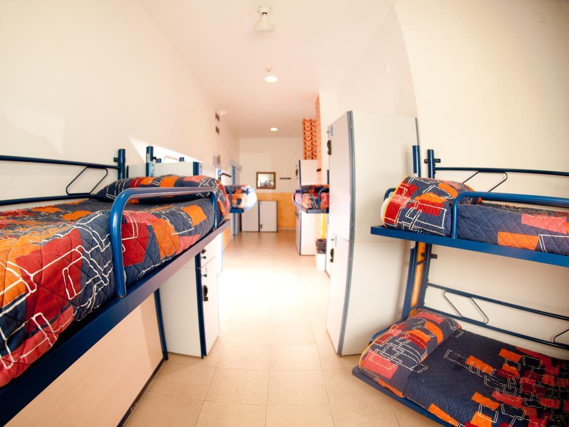 Be Dream Hostel Badalona Dış mekan fotoğraf